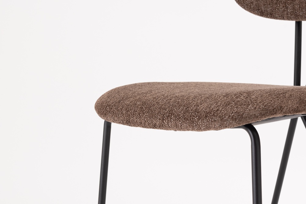 温かみのある３カラー「across chair」　背面クロスのシンプルなインダストリアルチェア