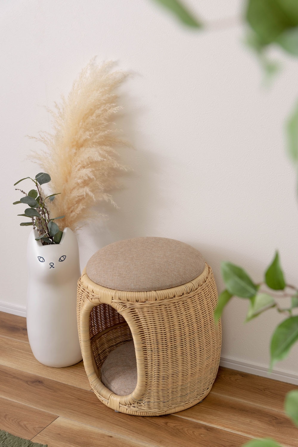 ペットスツール 犬や猫と一緒にくつろげる椅子＆おもちゃ、小物入れにも使える万能スツール