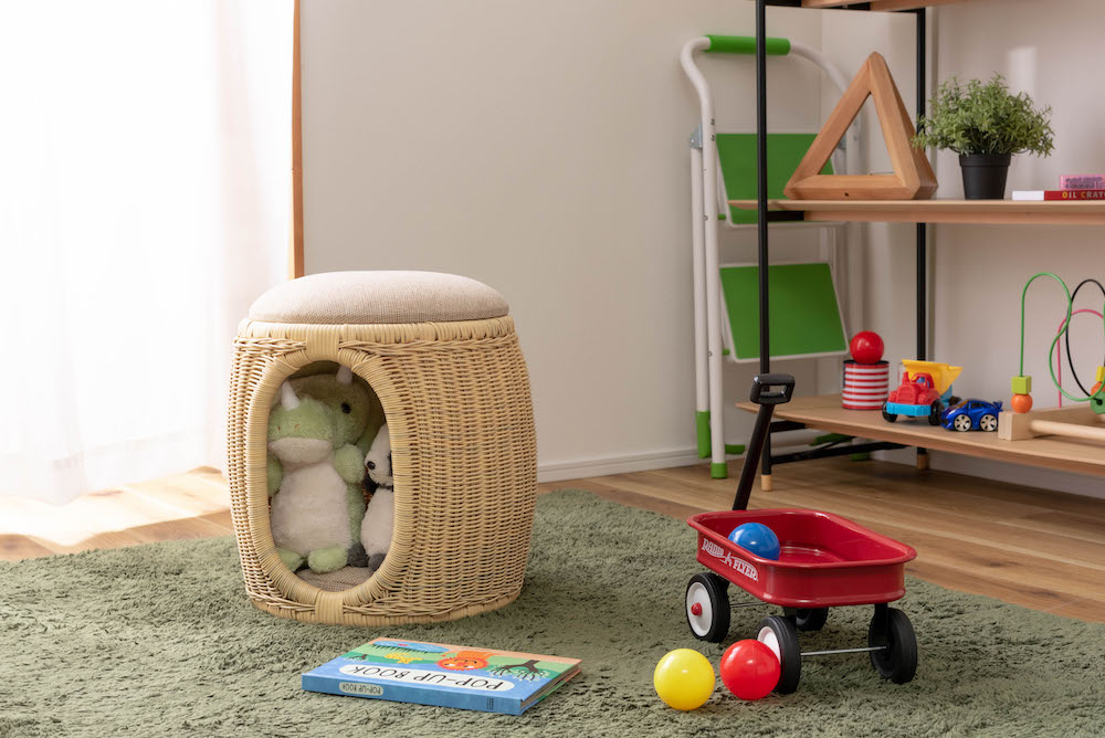 ペットスツール 犬や猫と一緒にくつろげる椅子＆おもちゃ、小物入れにも使える万能スツール