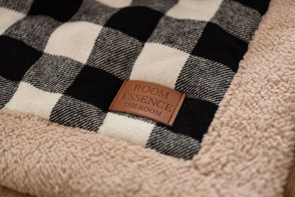 おしゃれなチェック柄のあったか薄掛コタツ布団 長方形 モダン白黒