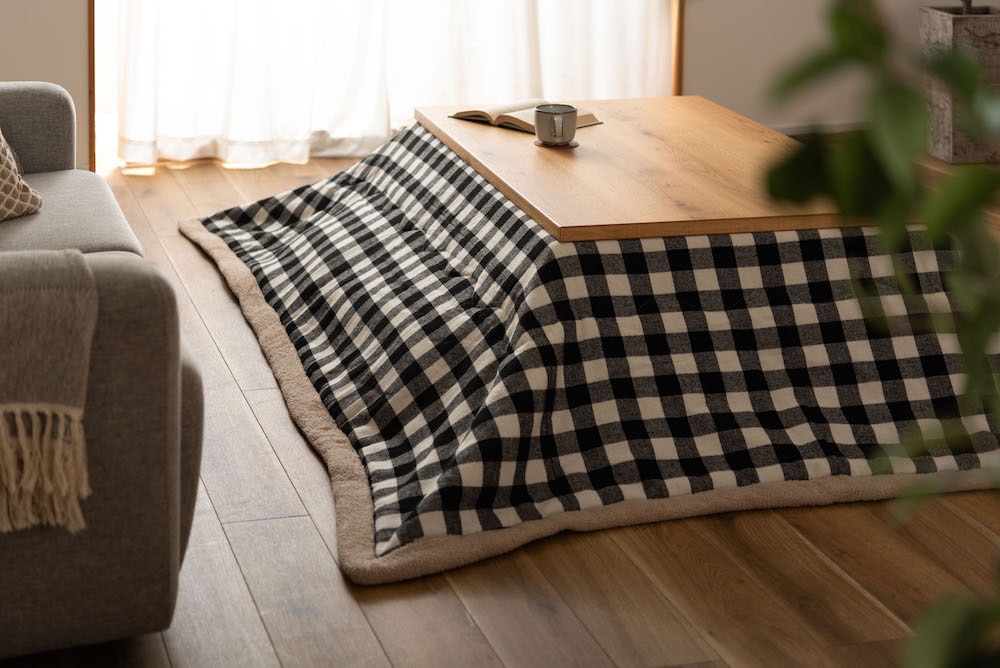 おしゃれなチェック柄のあったか薄掛コタツ布団 長方形 モダン
