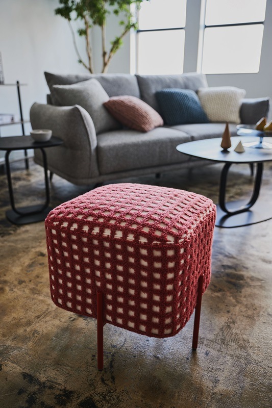 ■■■■■■NEW■■■■■■ギンガムチェックのぽこぽこ素材とアイアン脚のスツール/韓国インテリア/レッド/グリーン