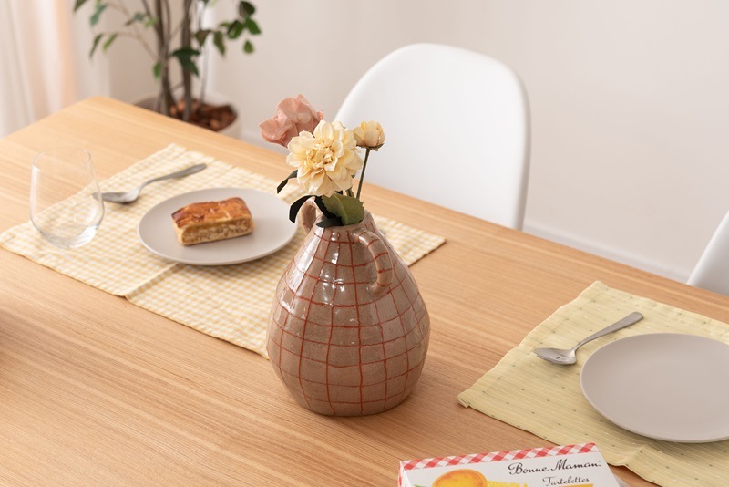 北欧感じる温かいぽってりフラワーベース/取っ手付き 【21センチ】