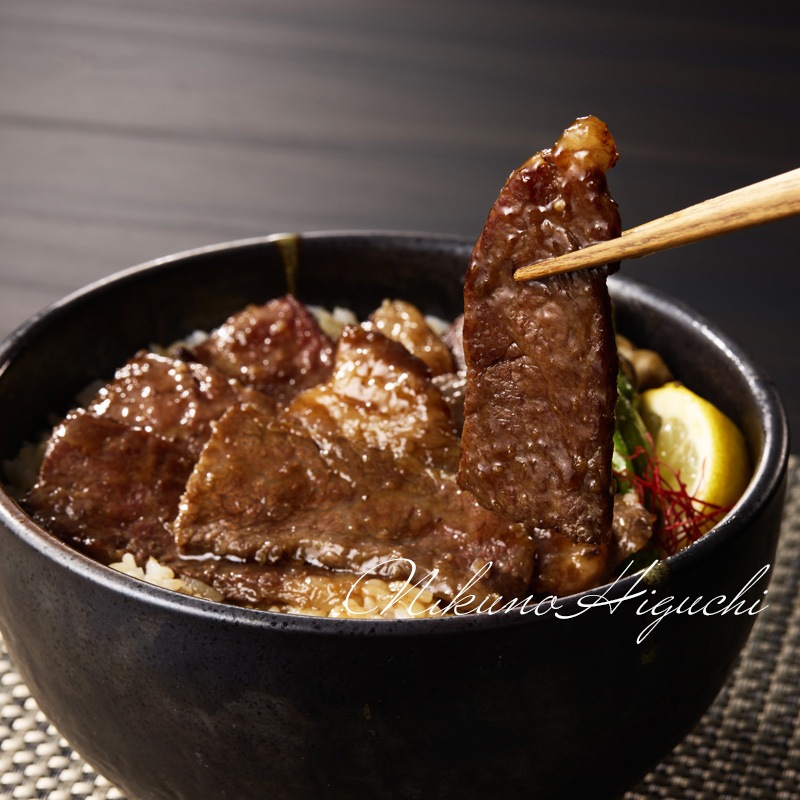 飛騨牛 【テラ盛り】 カルビ 500ｇ × 4パック 合計2kg メガ盛りシリーズ おうち焼肉 冷凍<br>