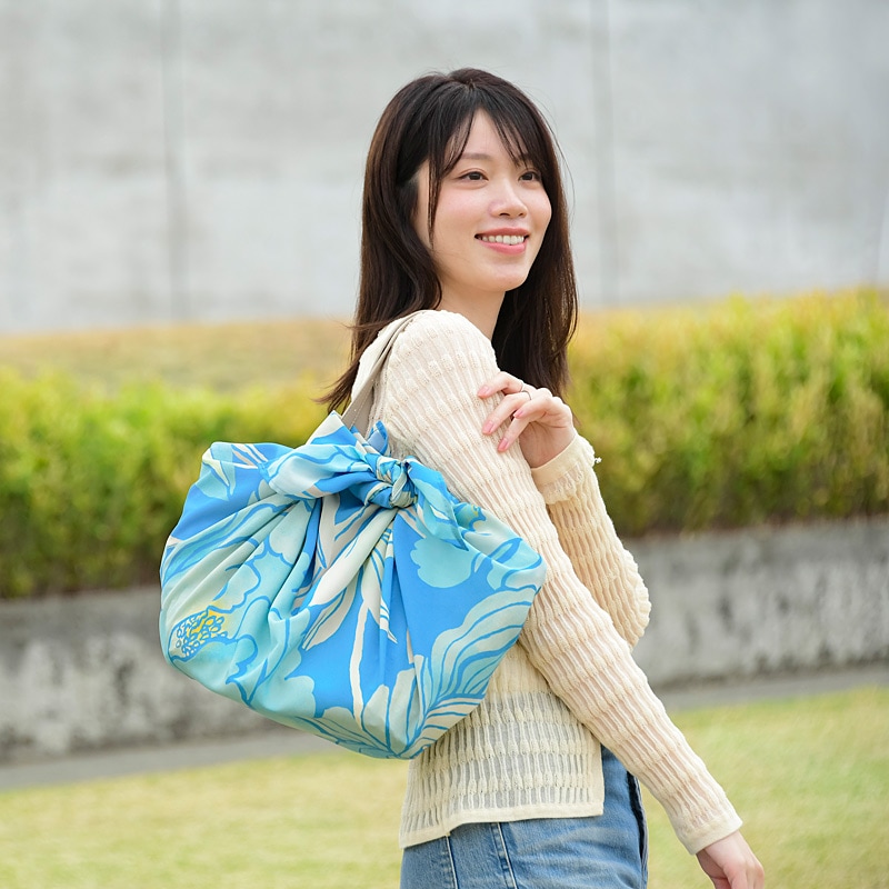 牡丹と菊』（平織96cm） | 超撥水風呂敷『ながれ』 | 【公式】 日本流