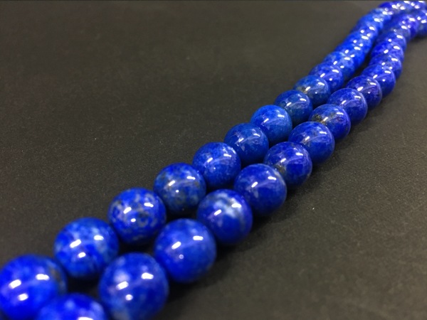 ラスト1！】明るい青！ラピスラズリ 8mm 【連売り】 天然石ビーズ