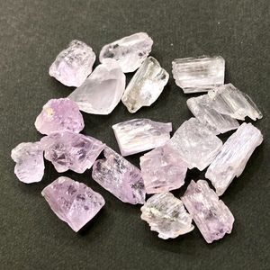 大人気のため再入荷！】 ペタライト原石 1個売り | ☆名前から探す,ハ