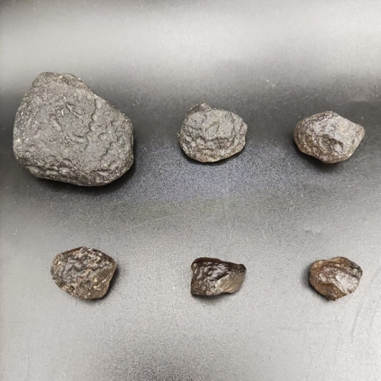 コロンビアナイト原石 マニア向け人気！ セレクト | ☆名前から探す,カ