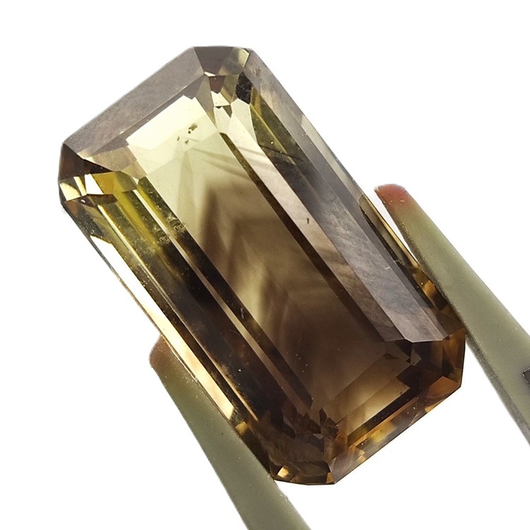 バイカラーレモンクォーツ(ファントム) カットルース 17.4ct 1点物