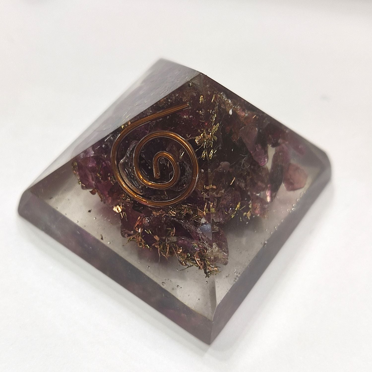 オルゴナイト ガーネット ピラミッド型 | NEW すべての商品 | Nirvana