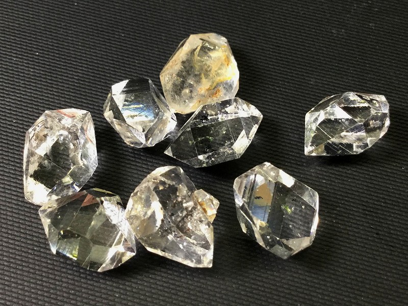 強蛍光！】オイルインクォーツ パキスタン産オイル入り水晶 サイズ別1