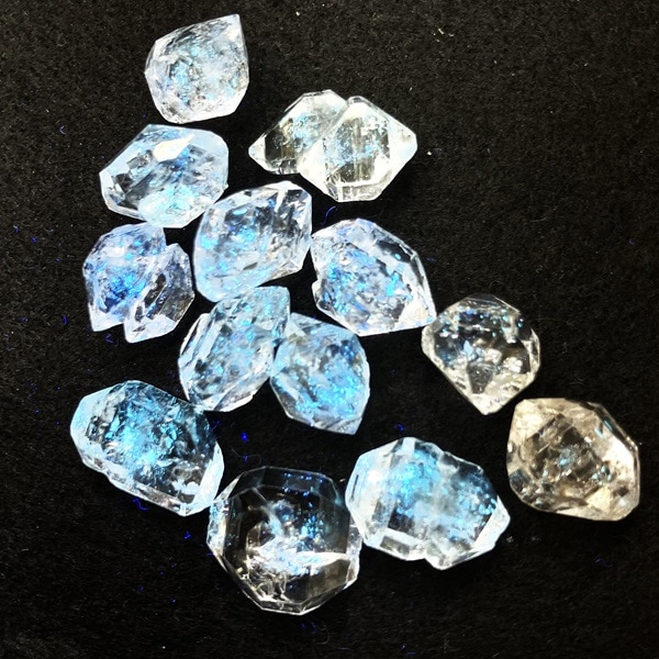 強蛍光！】オイルインクォーツ パキスタン産オイル入り水晶 サイズ別1