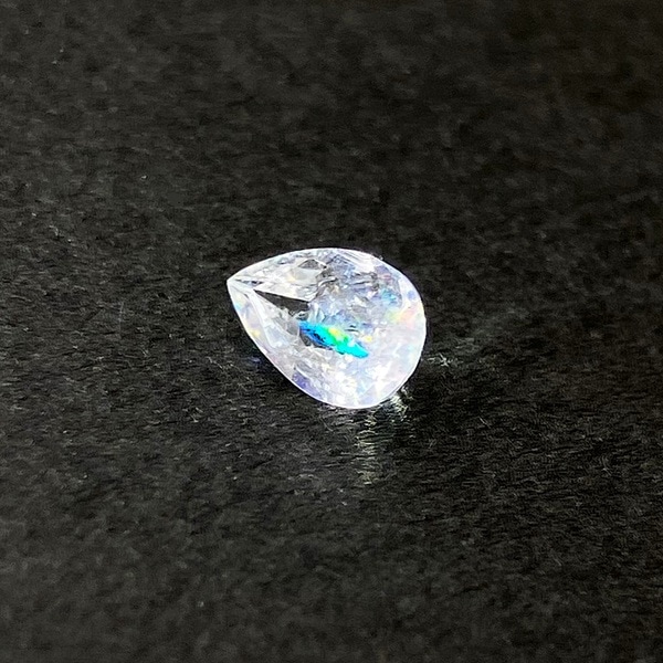 アナンダライト(レインボー水晶) カットルース ドロップ 0.47ct