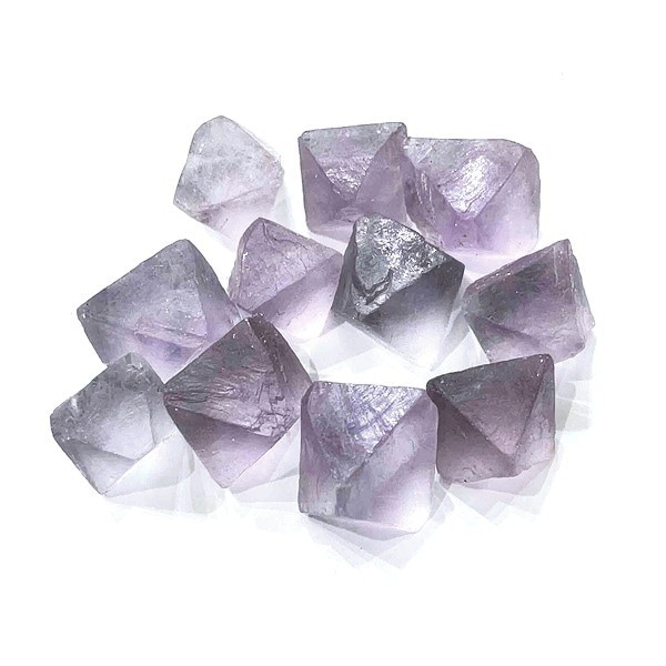 うす紫！】ペールパープルフローライト原石 8面体 1個売り | ☆名前