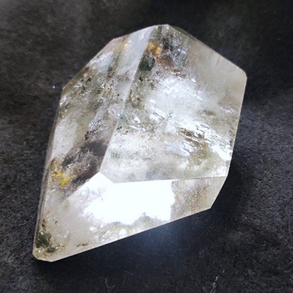 水入り！！】ガーデンクォーツ ポリッシュ・磨き 置き物 約7.1cm 店頭