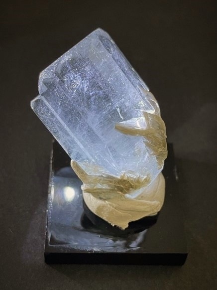 鉱物標本　雲母・アクアマリン・ゴシェナイトの結晶 鉱物標本 雲母・アクアマリン・ゴシェナイトの結晶 ゴシェナイト 400