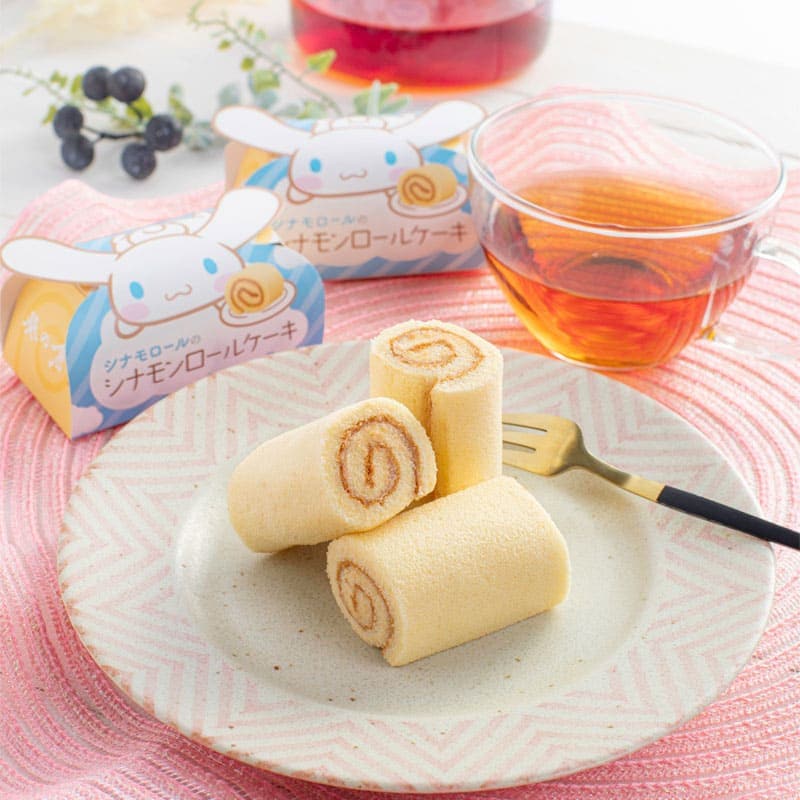 サンリオコラボ商品／ シナモロールのシナモンロールケーキ（6個