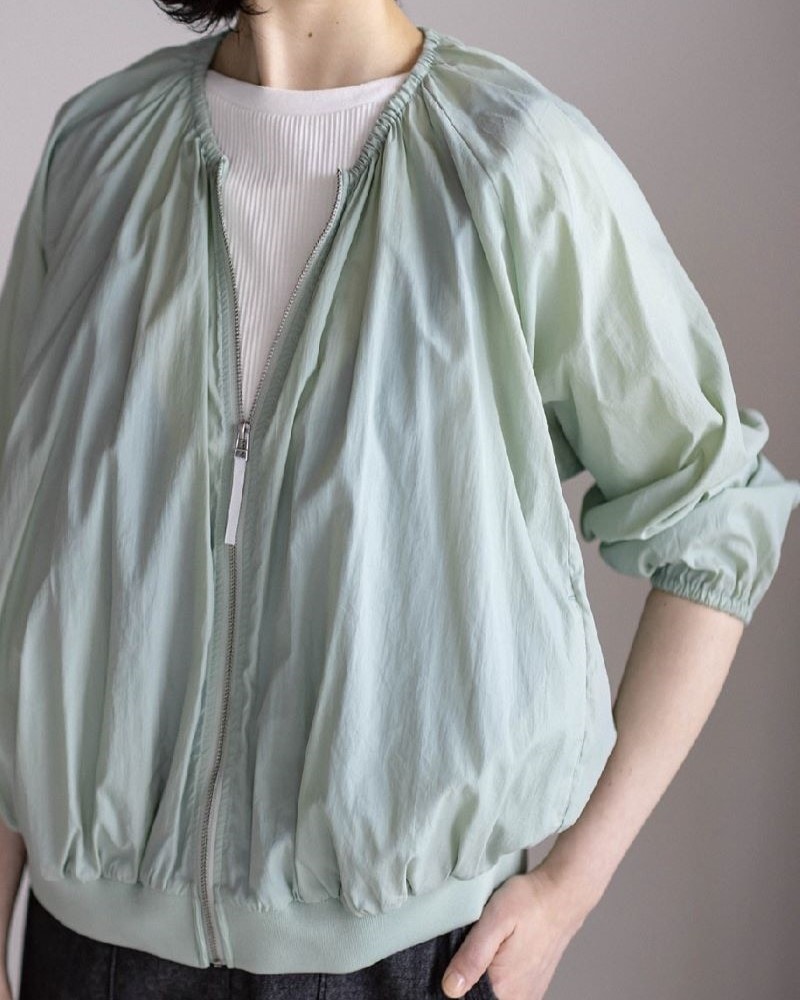 リラシク / ナイロンギャザーブルゾン