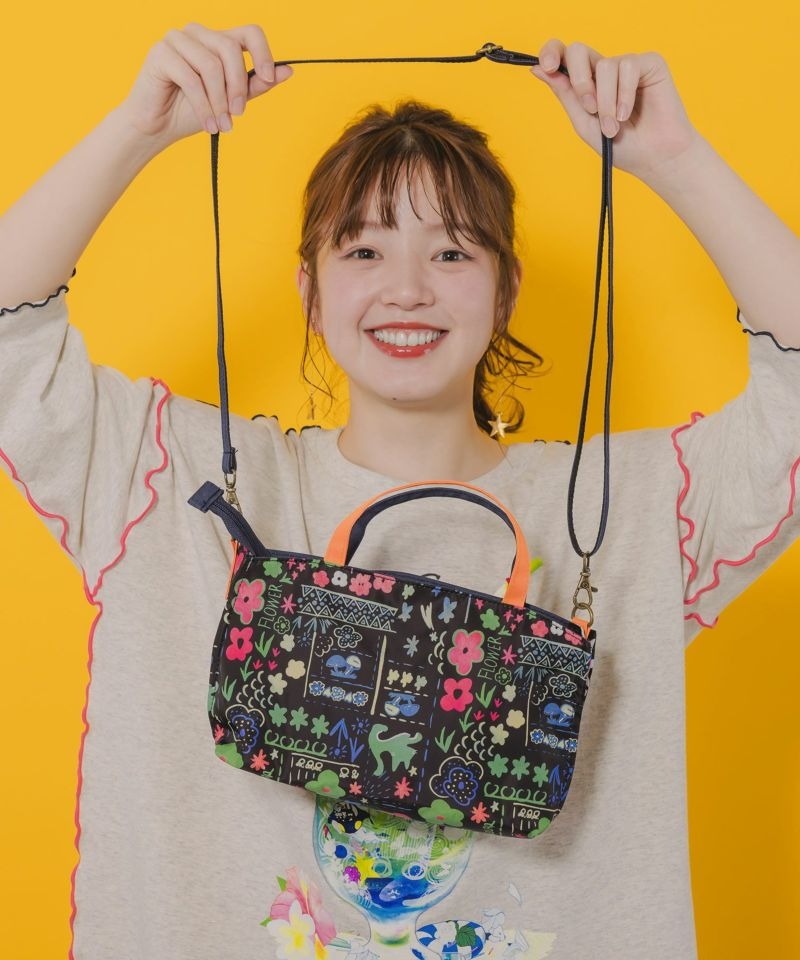 Supreme South2 West8 ショルダーバッグ マルチカラー sddefault.jpg