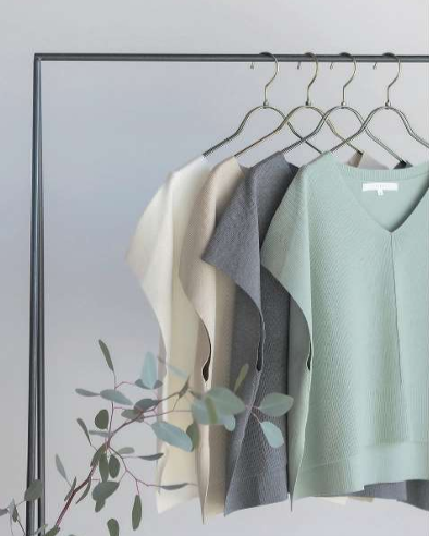 リラシク / Vネック畦編みニットベスト | BRAND,north object | アバン