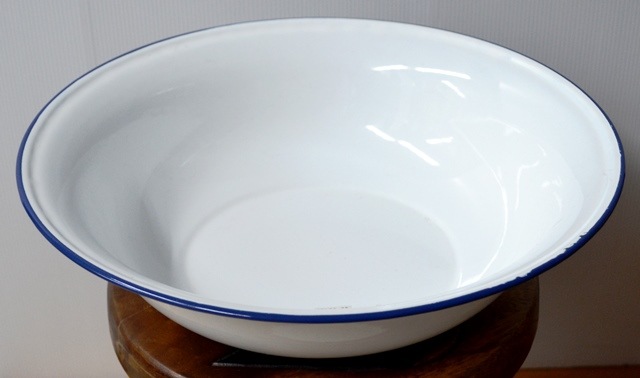 ホーロー洗面器　32ｃｍ