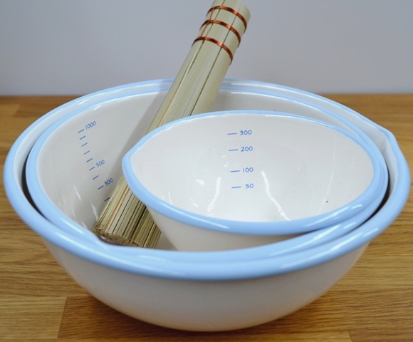 富士琺瑯　片口ボールメモリ付き　16cm(0.8L）