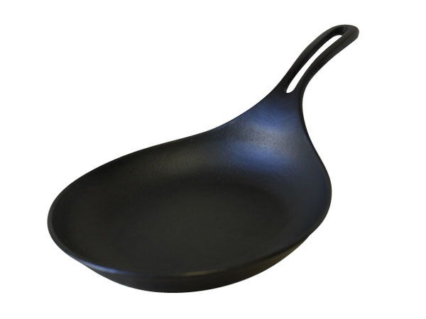 岩鋳 オムレット オムレツ作りに適した形状の『オムレット』です。 22cm