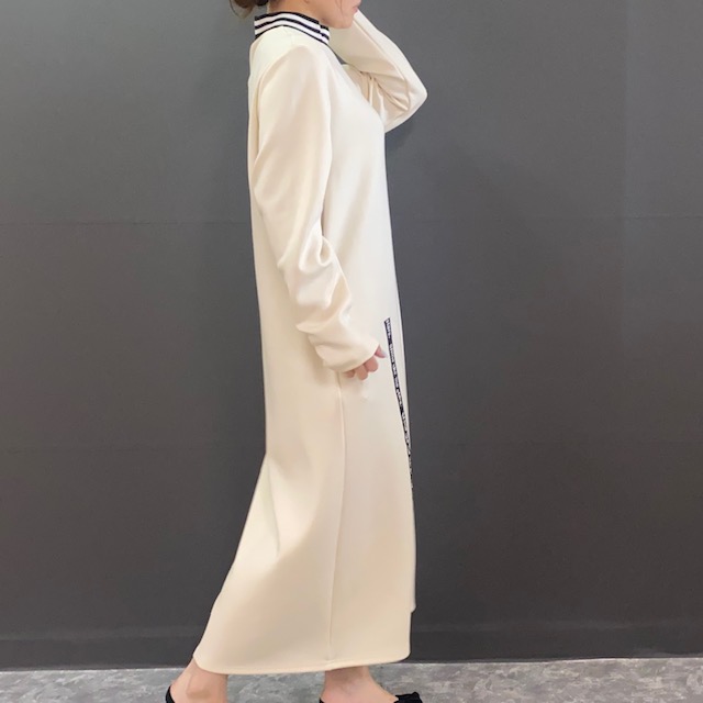 ダンボール 長袖 ワンピース 2024AW　新作　秋冬