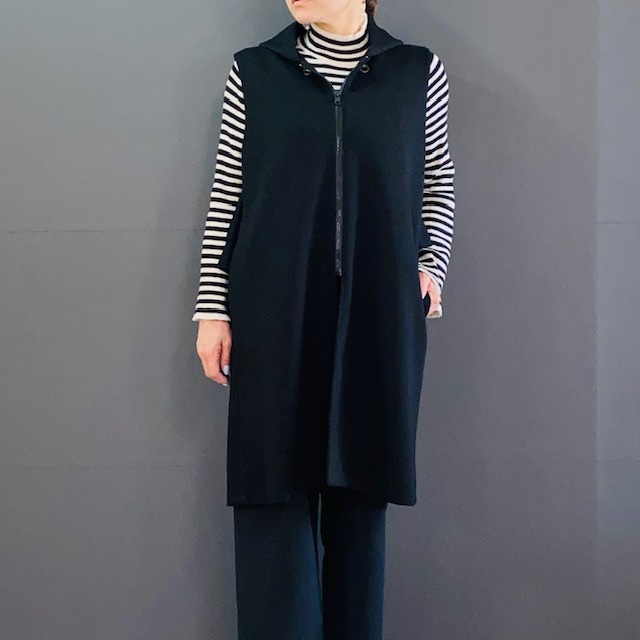 sai フリルベスト　ブラック　新品タグ付★ sai フリルベスト ブラック 新品タグ付☆ sai フリルベスト