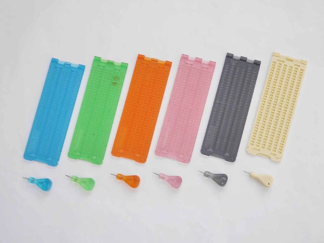 商品画像 N632小型点字器6行×32マス【非課税品】