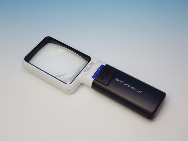 LEDワイドライトルーペ 4倍 角型