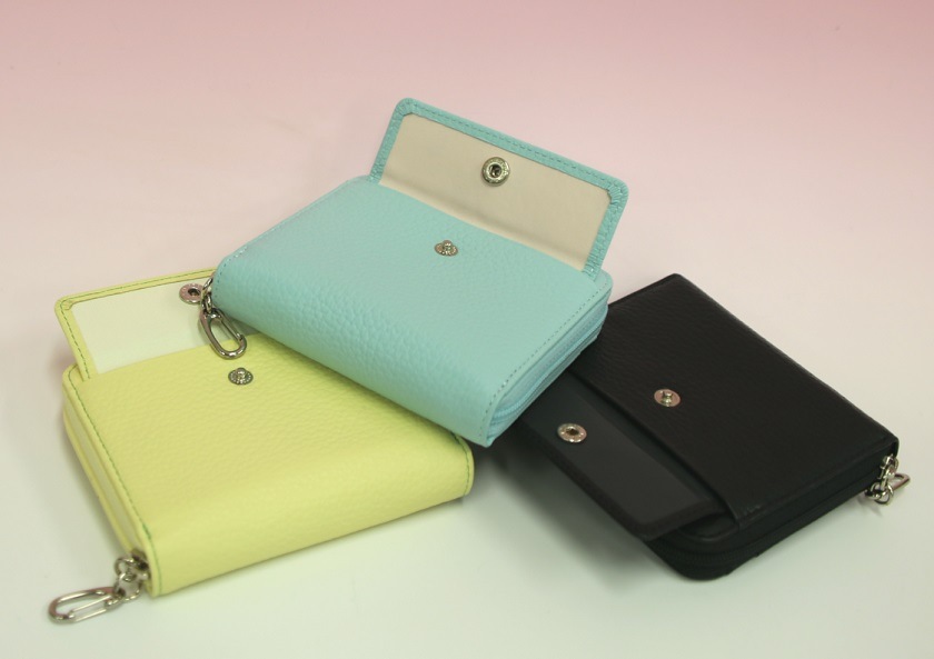 商品写真 ユニバーサル財布