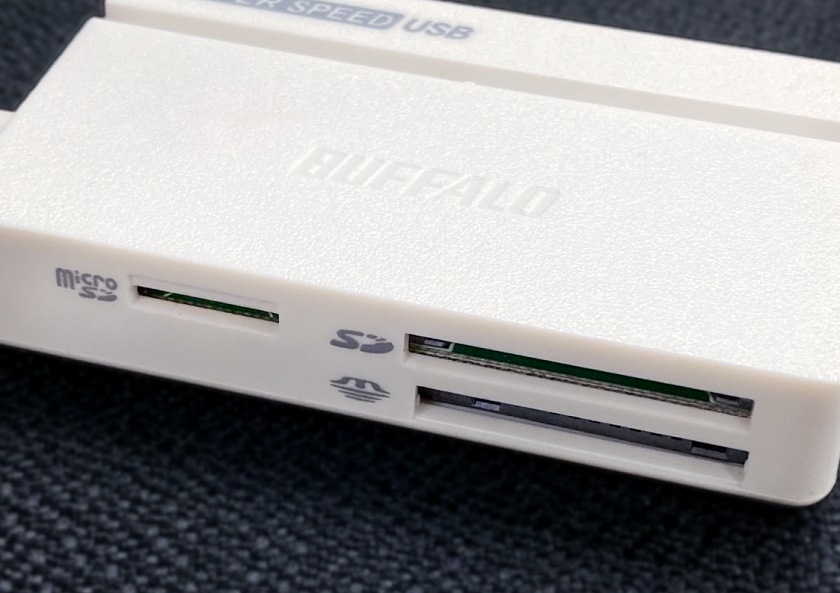 商品写真 カードリーダー・ライター（バッファロー製）