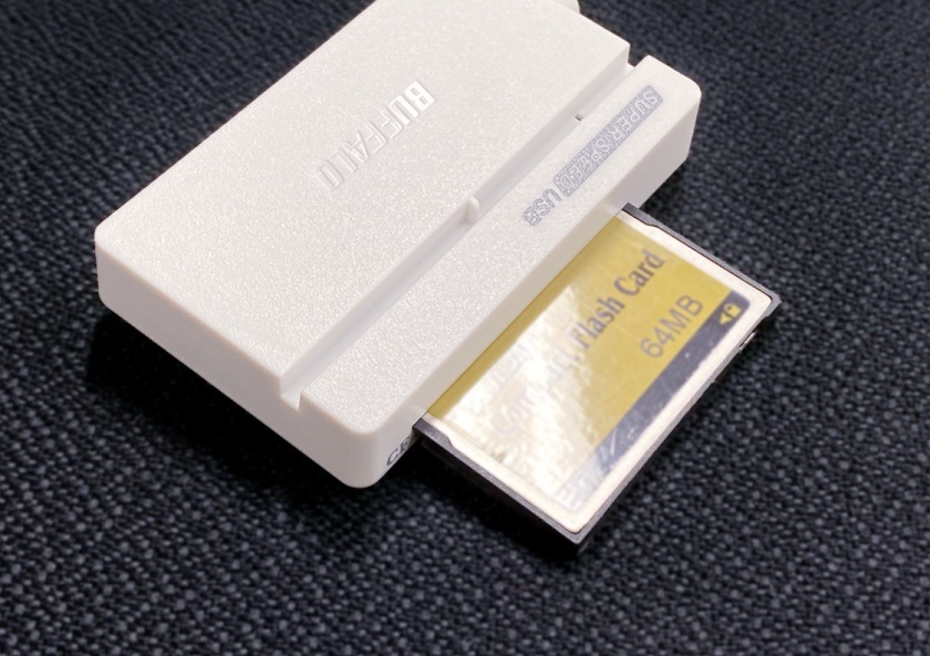 商品写真 カードリーダー・ライター（バッファロー製）