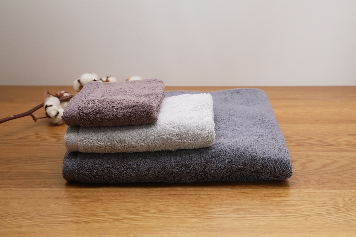*【今治謹製】 バスタオル　極上タオル