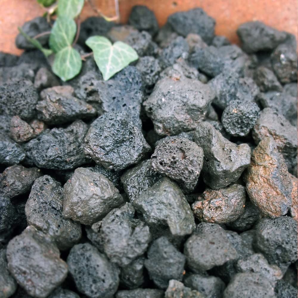2～3cm］火山岩砂利 黒 ブラック 20kg | 砂利,砕石,グレー・黒