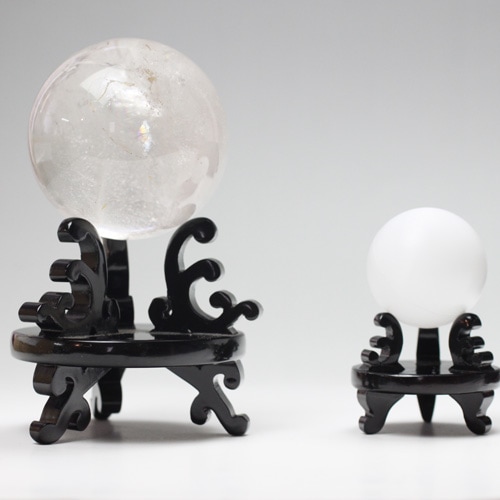 天然水晶玉 70mm 495g 虹入り水晶 〔4888〕：天然水晶玉 ～ 極上水晶丸