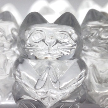 天然水晶 彫刻 （お願い猫） 〔1902〕：開運商品- | クリスタルマート