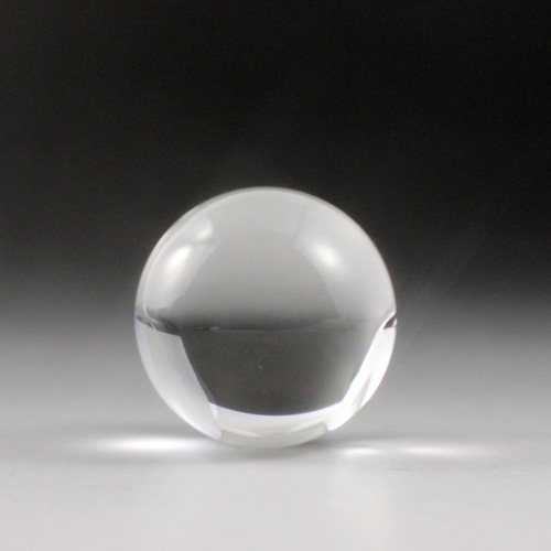 天然水晶玉 AAA ロッククリスタル 77.9mm（2.57寸 657.4g 木製台座・桐