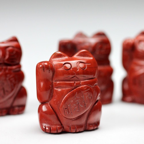 ジャスパー 魔除け・無病息災のお守り赤猫 希少石 〔2497〕-クリスタルマート