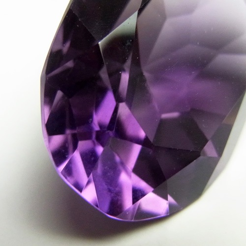 天然アメジスト 最高級ブラジル産〔4197〕：カット石（天然石