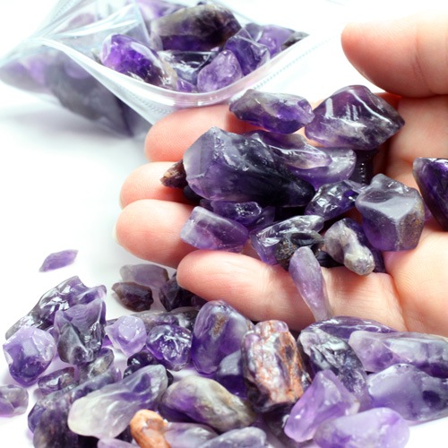 アメジスト原石さざれ （自然そのままの紫水晶） 100g単位〔3336