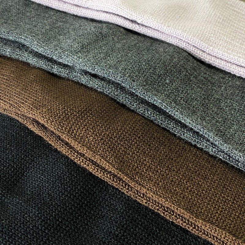 ウール混シームレスハイソックス