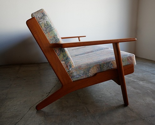 GE290 3seater teak by Hans J.Wegner