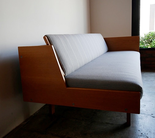 GE258 Day bed sofa by Hans .J Wegner