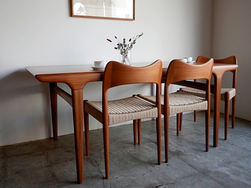 Dining table by Johannes Andersen