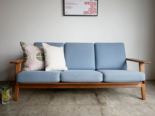 GE290 3seater sofa by Hans J.Wegner