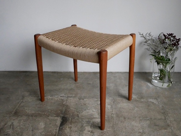 J.L Moller NO.80A Stool