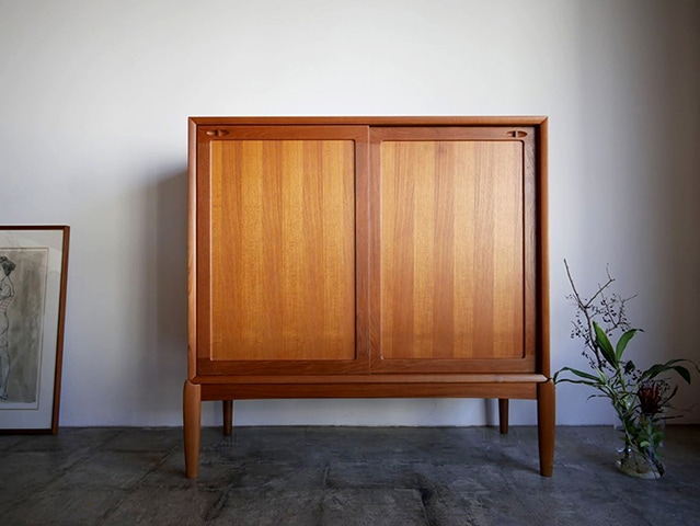 High board by H.W Klein