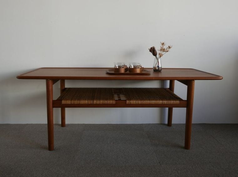 AT-10 Center table by Hans J.Wegner ڤ䤤碌